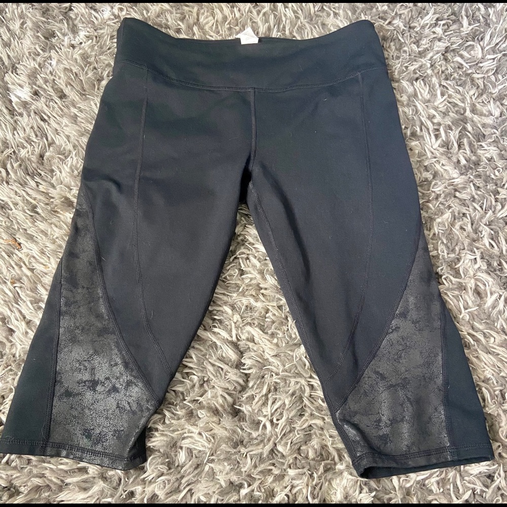 Fabletics Capri Leggings